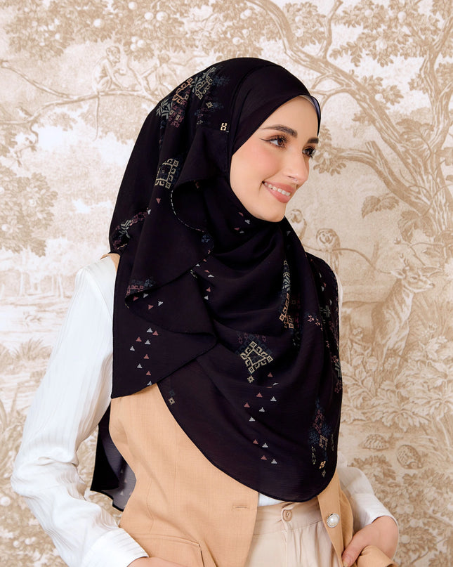 TWEELY-SO RUFFLES JALINAN in BLACK