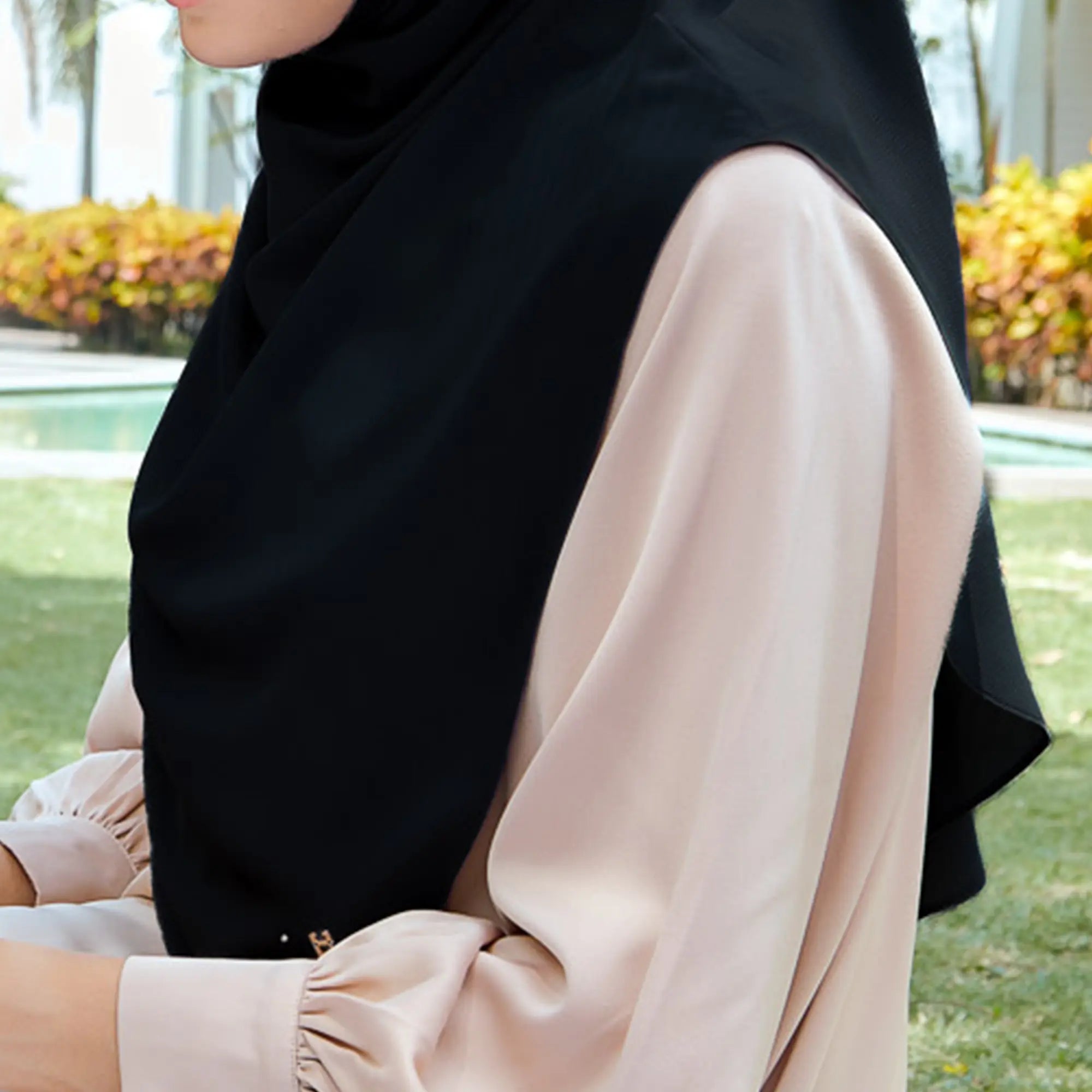 NICELY-SO 2.0 in BLACK