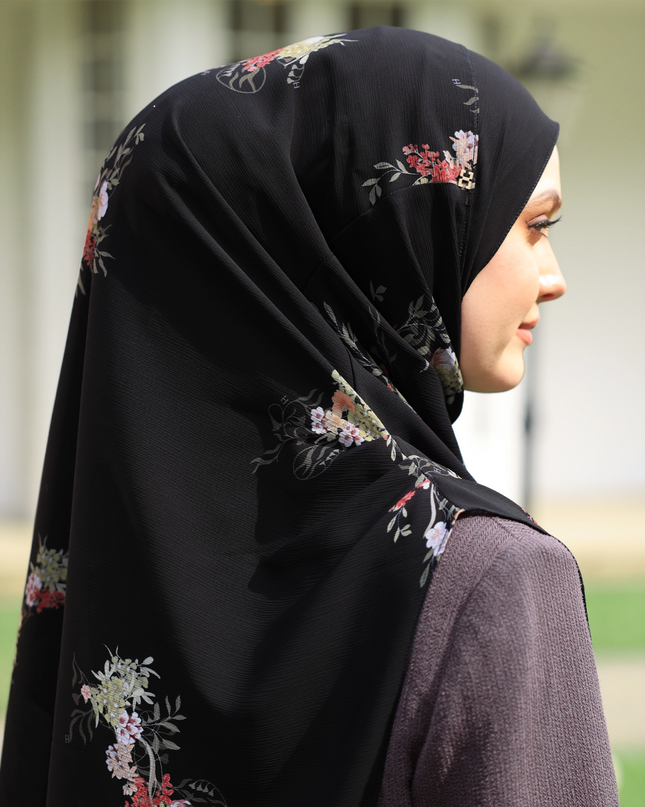 TWEELY-SO BASIC GARLAND in BLACK