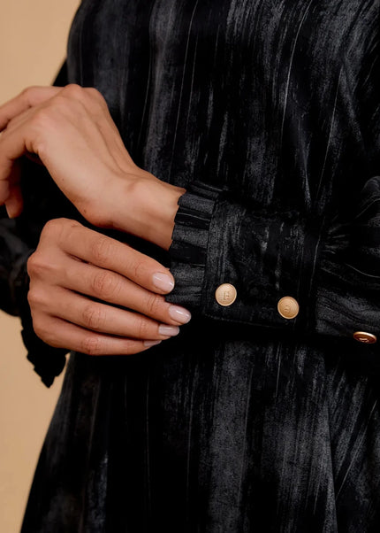 JO-MAWJEENA in BLACK
