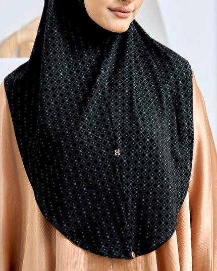 SO-ROSY MYSTICAL in BLACK