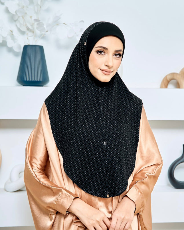 SO-ROSY MYSTICAL in BLACK