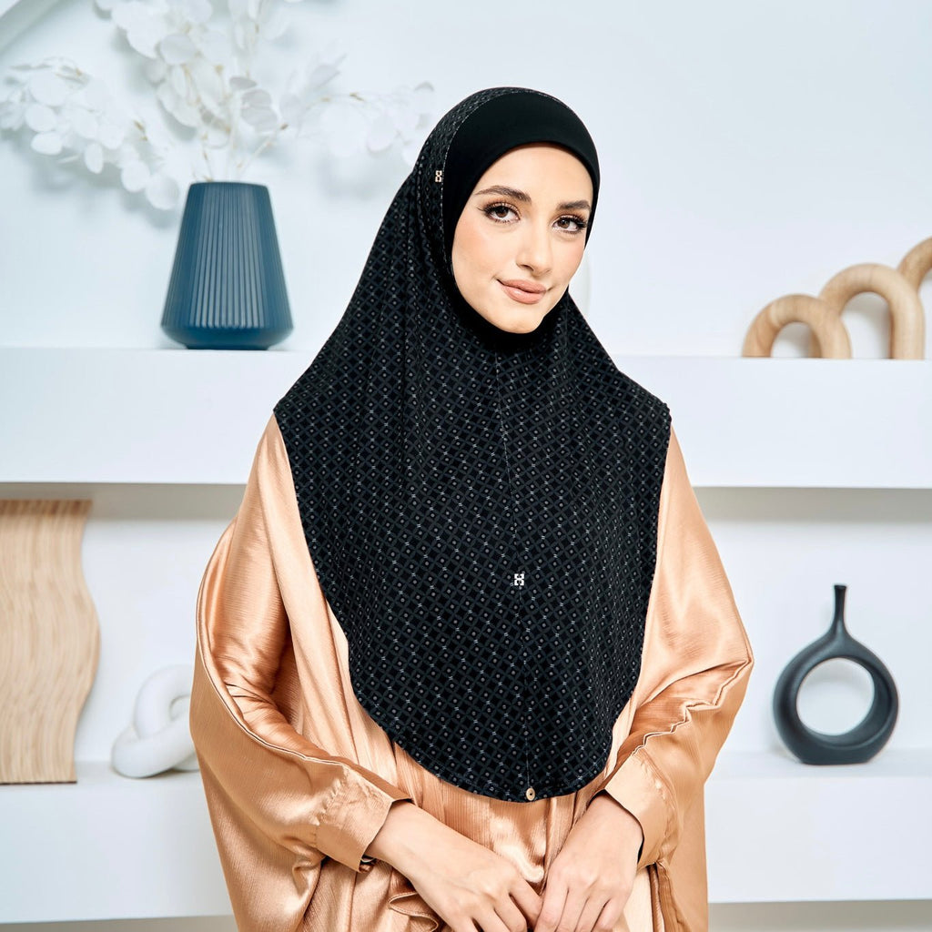 SO-ROSY MYSTICAL in BLACK