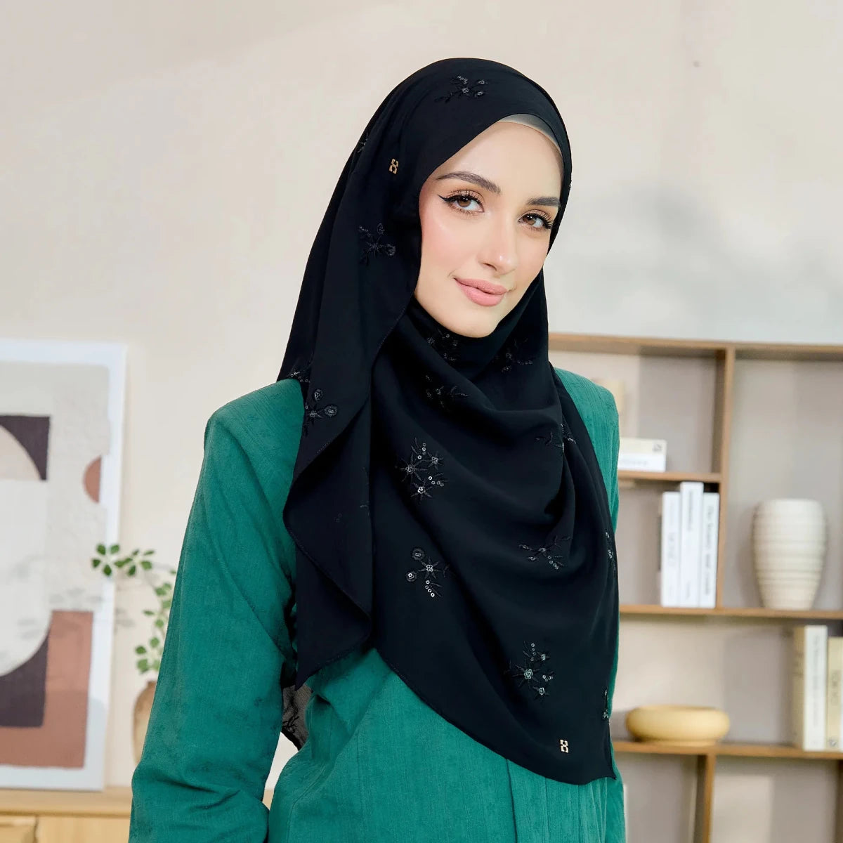 SWEETLY-SO LUXE ELARA in BLACK