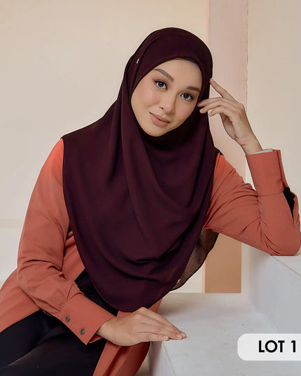 GRACEFULLY-SO PLAIN in BURGUNDY