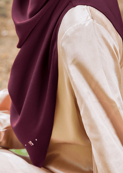 DREAMY-SO in BURGUNDY