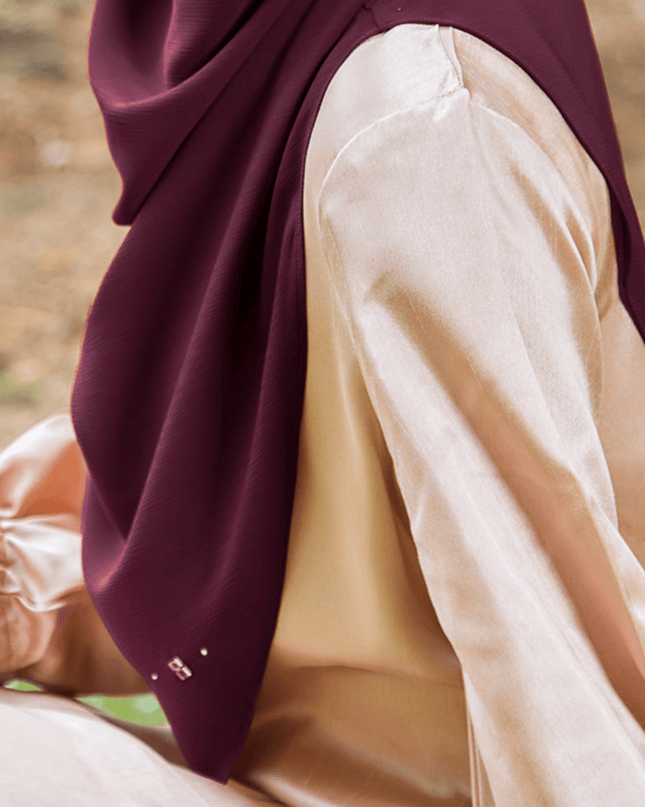 DREAMY-SO in BURGUNDY