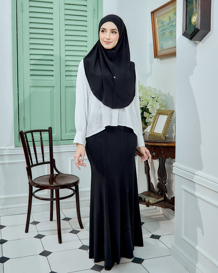 SYS-SWIFTY SKIRT in BLACK