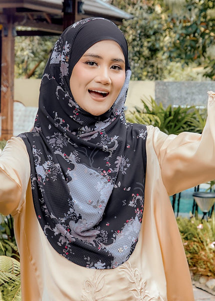TWEELY-SO BASIC CHERRY CHIC in BLACK