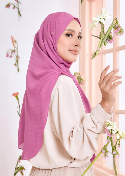 TWEELY-SO EMBOSSED in CASHMERE ROSE