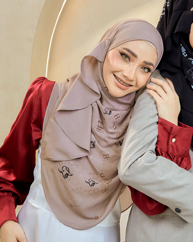 TWEELY-SO RUFFLES SIGNATURE in CHOC FRAPPE