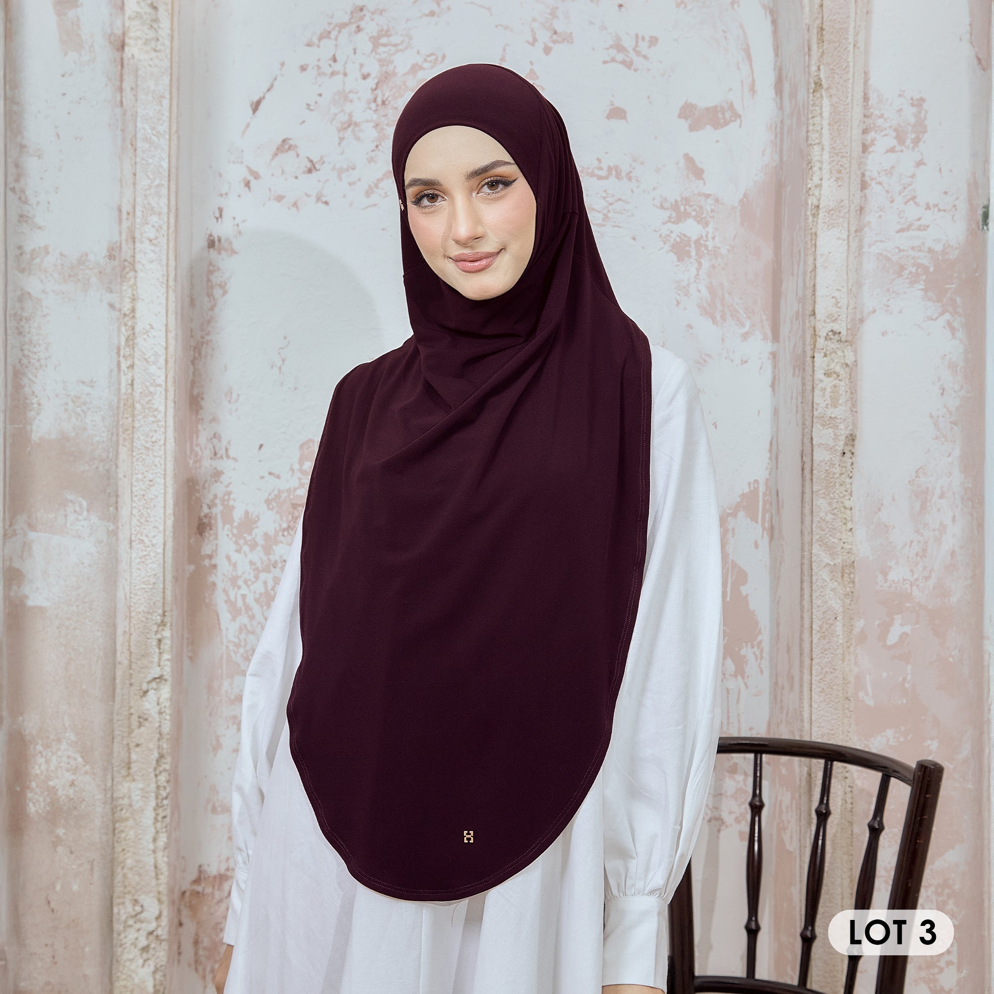 SO-INAYAH in CRANBERRY