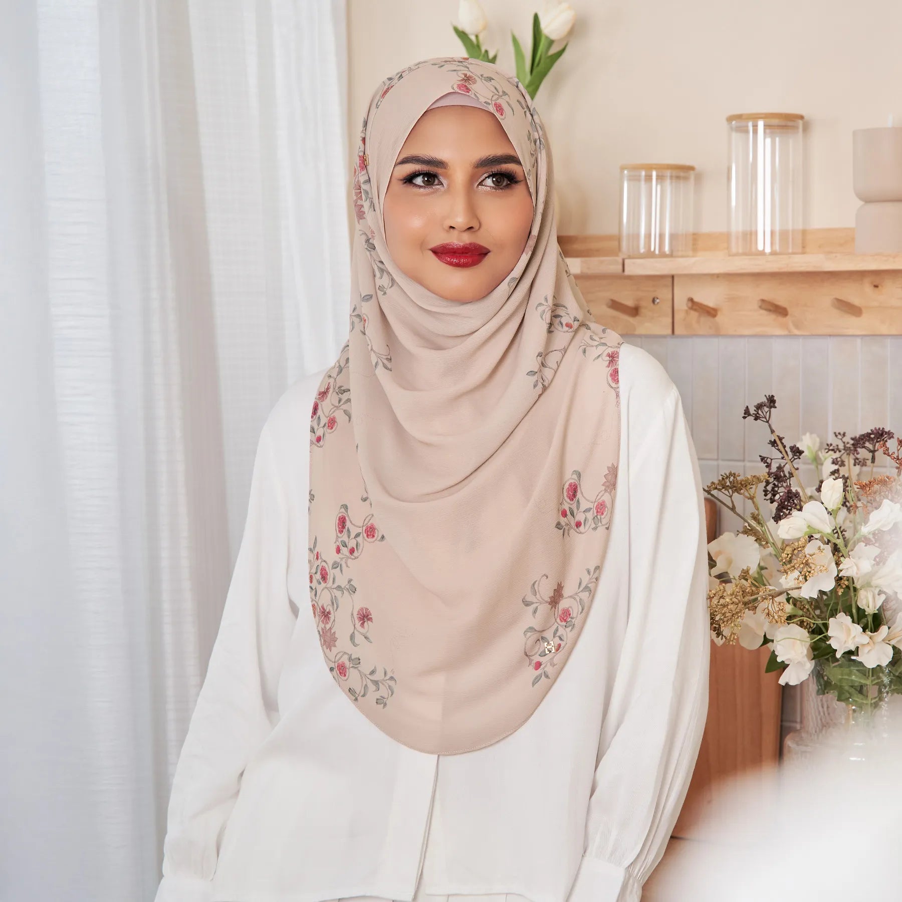 DREAMY-SO ISTANBUL CHARM in CREAMY OAT