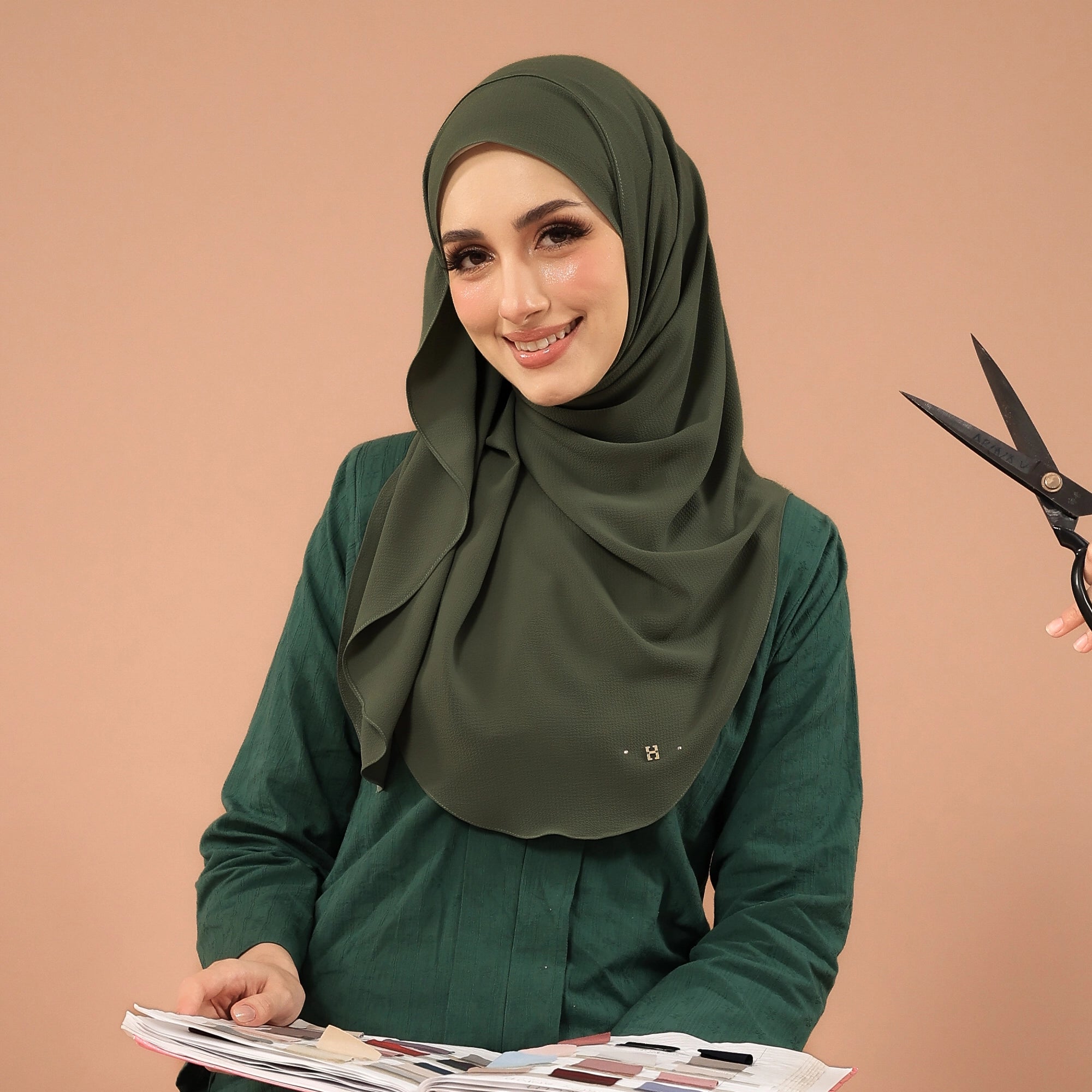 FABLY-SO in DARK OLIVE