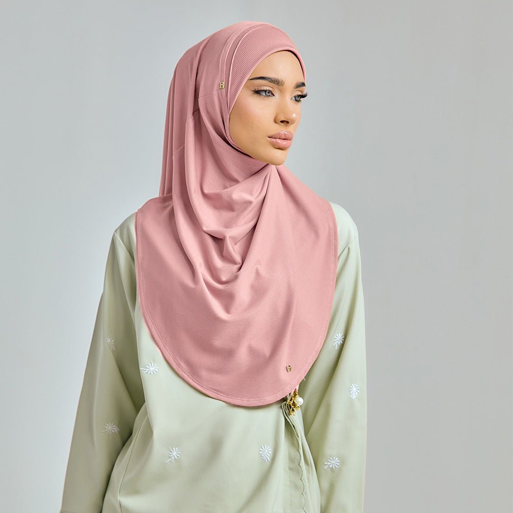 SO-MAREYYA in DAWN PINK