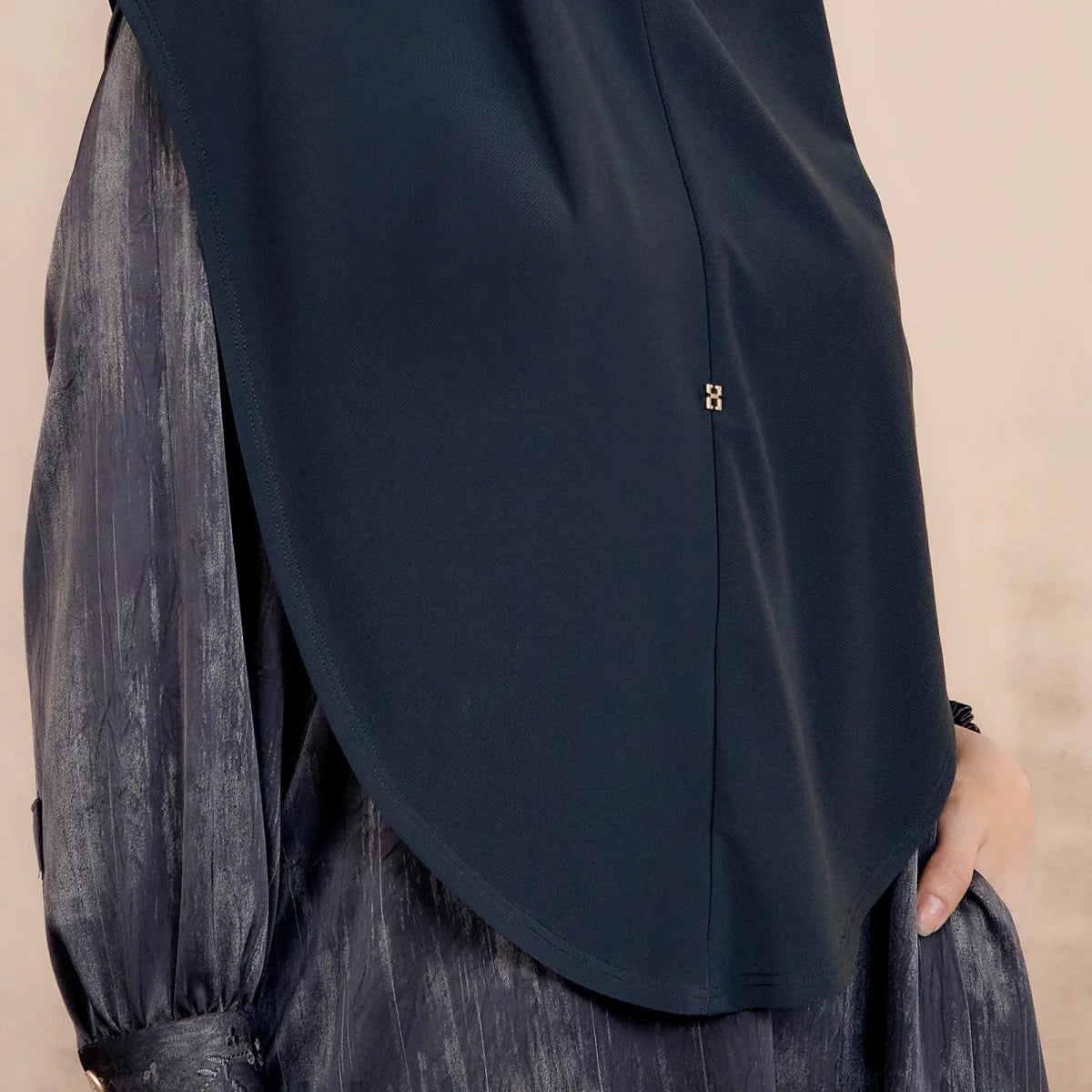 SO-MARJAN TWILL in DARK BLUE