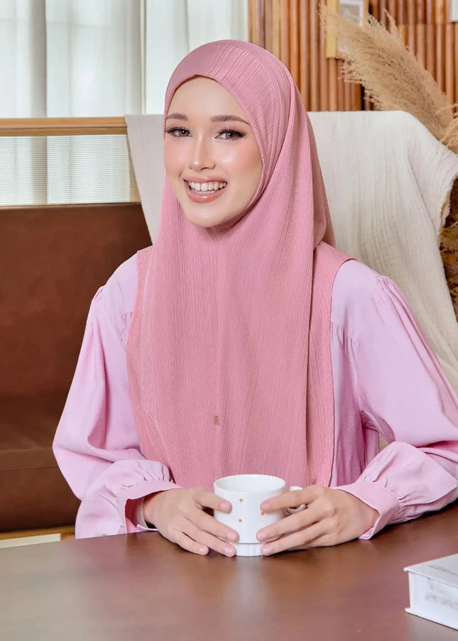 SO-HELENA in DAWN PINK