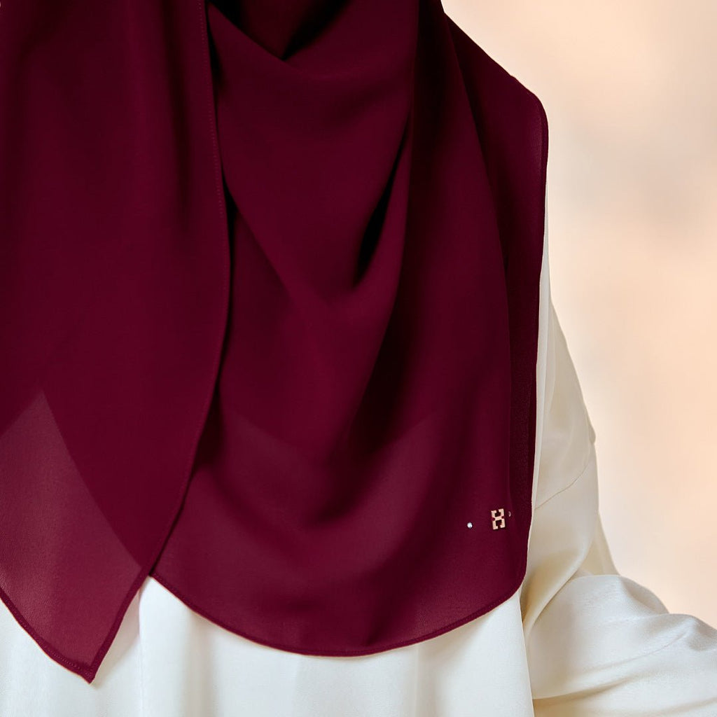 PRETTILY-SO in DEEP DAHLIA