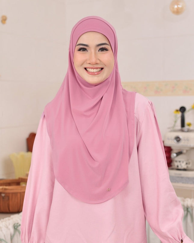 SO-ALEXIS in FLUTTER PINK