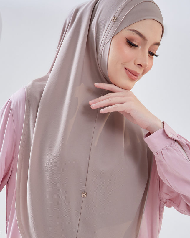 SO-MARJAN TWILL in FROSTY TAUPE