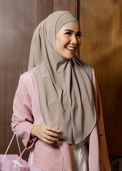SO-TILLY TIEBACK TWC in FROSTY TAUPE