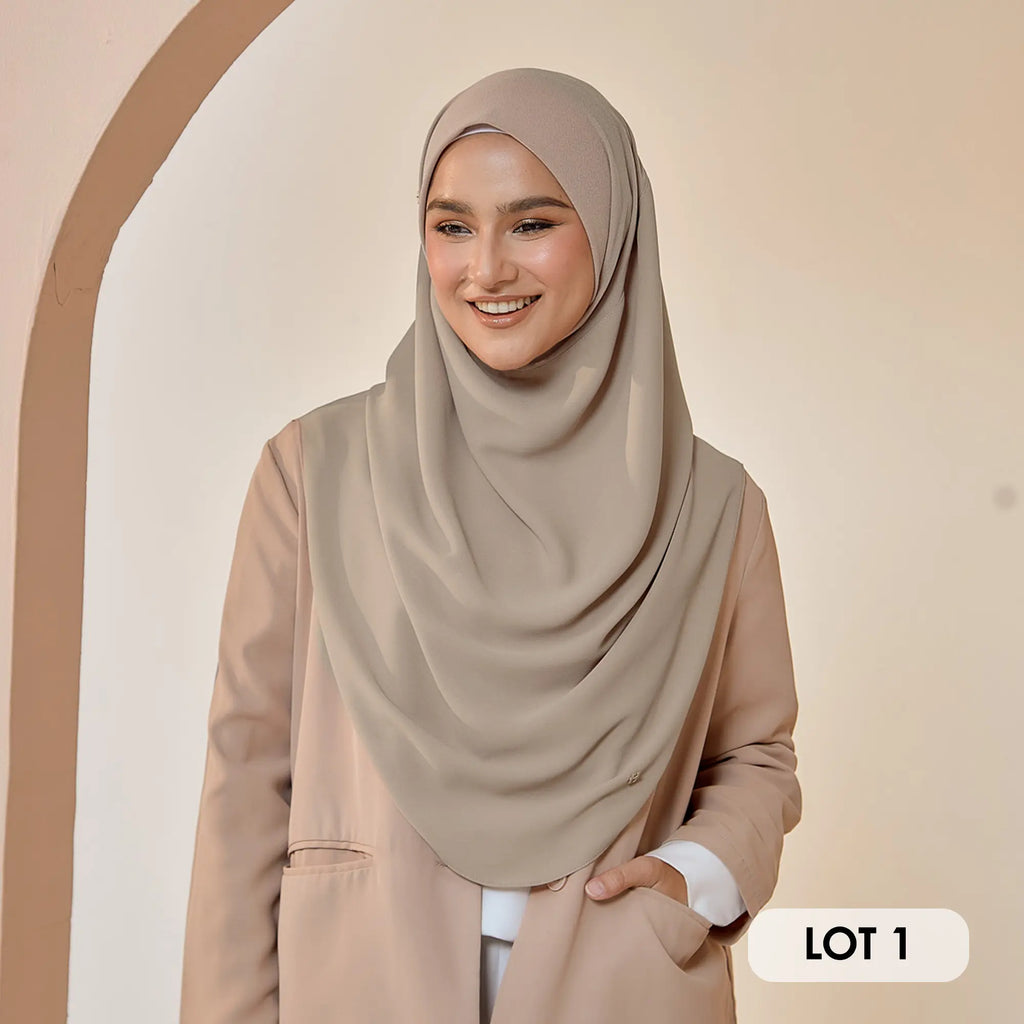 GRACEFULLY-SO PLAIN in HARVEST