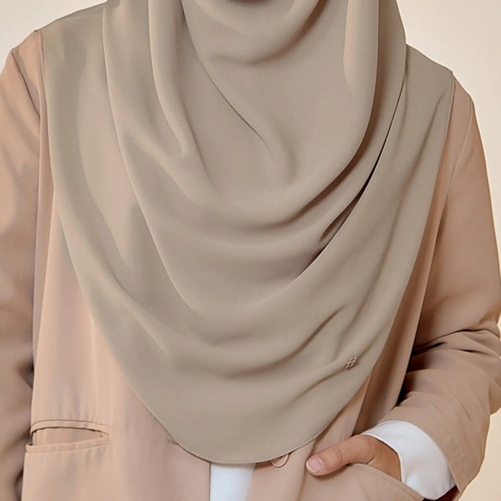 GRACEFULLY-SO PLAIN in HARVEST