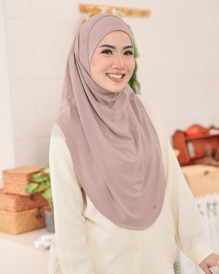 SO-ALEXIS in HAZY PINK