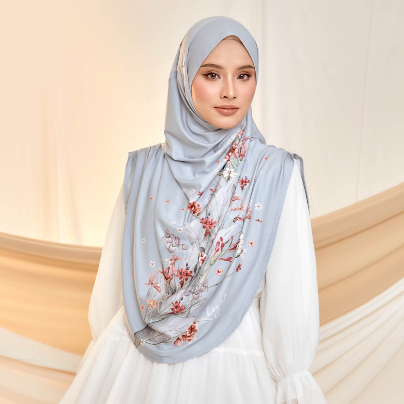 SO-AMORA FOLIAGE FANTASY in BASHFUL