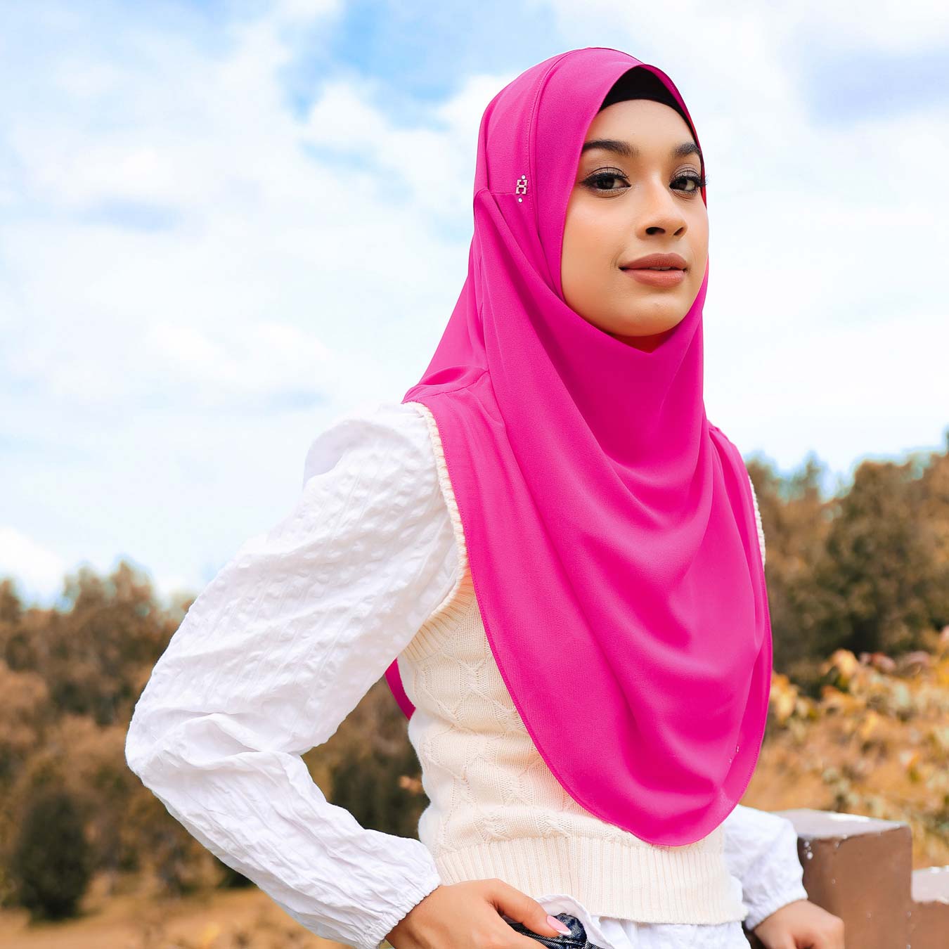 CUTELY-SO in HOT PINK