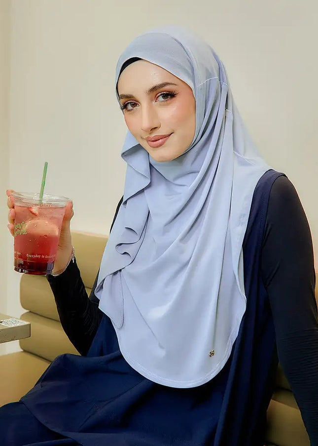 SO-FIENA in HINTING BLUE