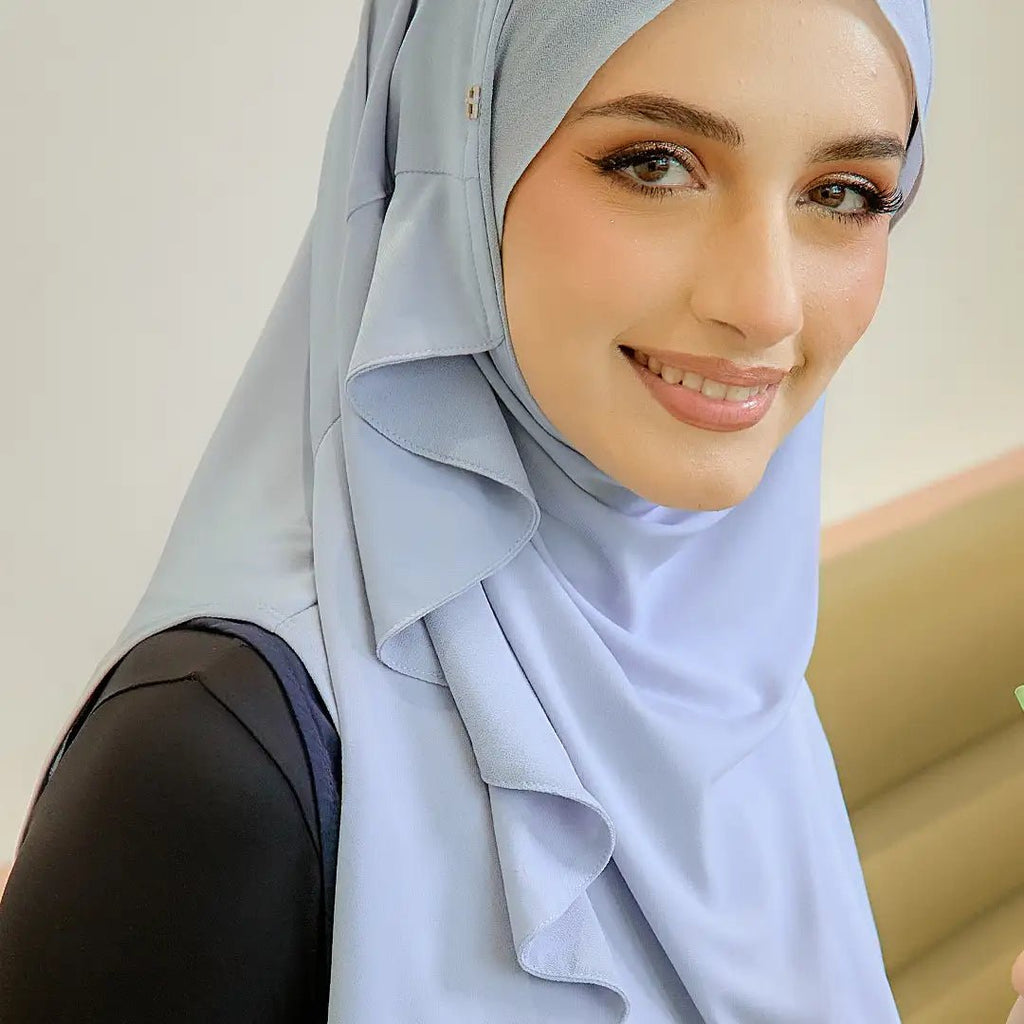 SO-FIENA in HINTING BLUE