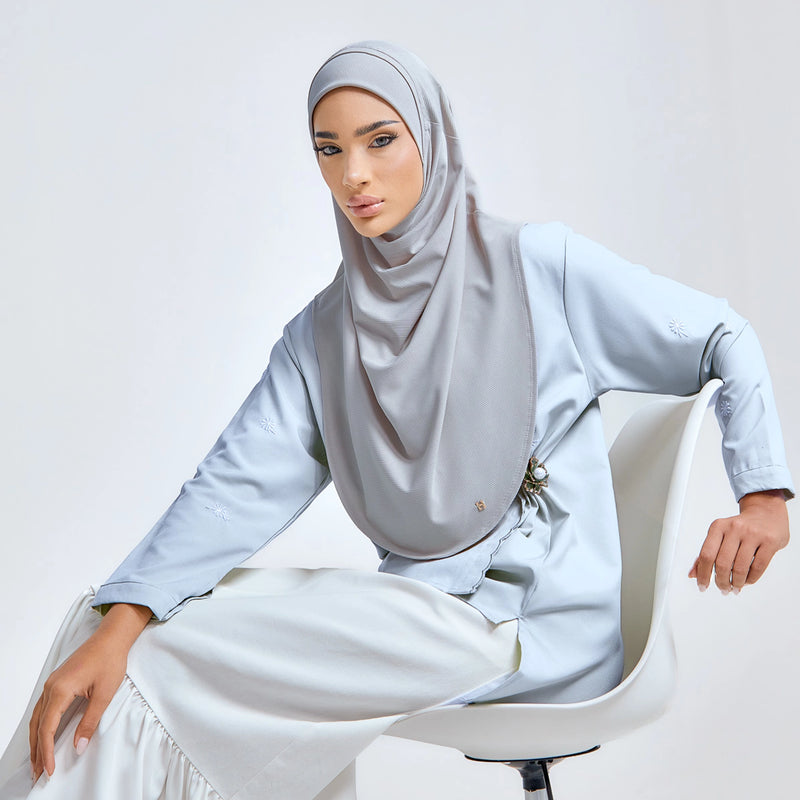 SO-MAREYYA in ICED SLATE