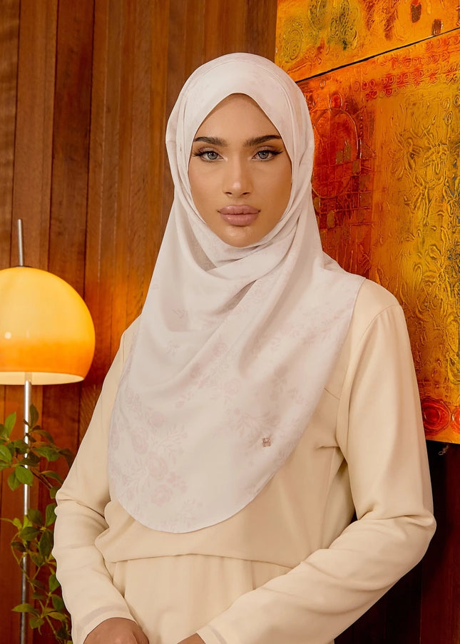 SOFTLY-SO CLOUD PETAL in IVORY