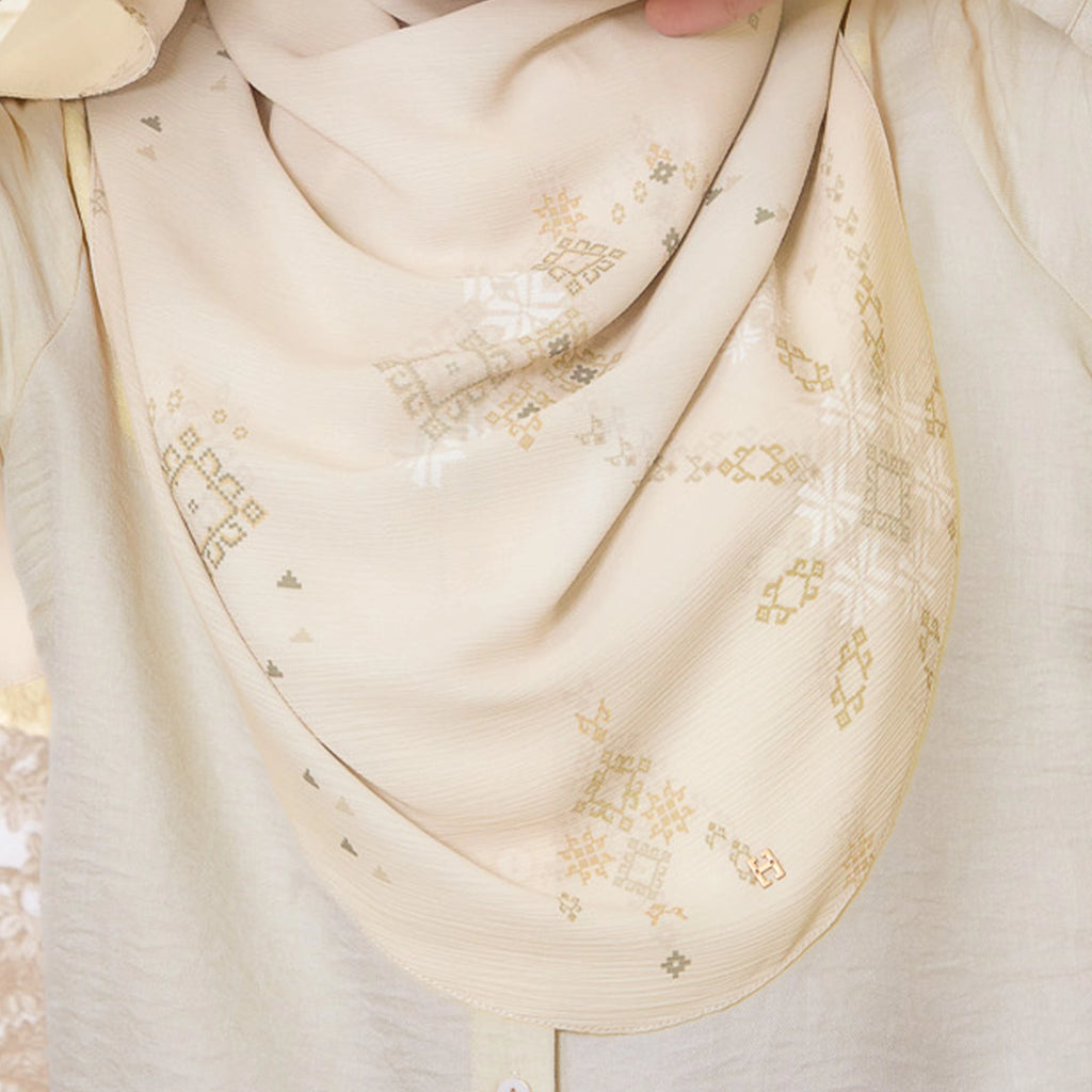 TWEELY-SO RUFFLES JALINAN in IVORY LACE