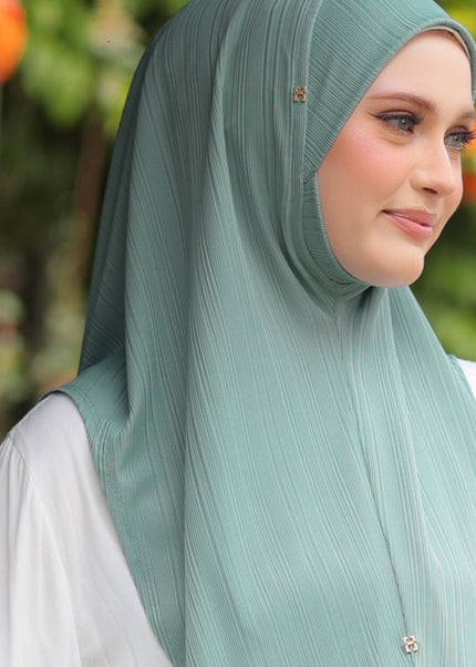 SO-HELENA in JADE