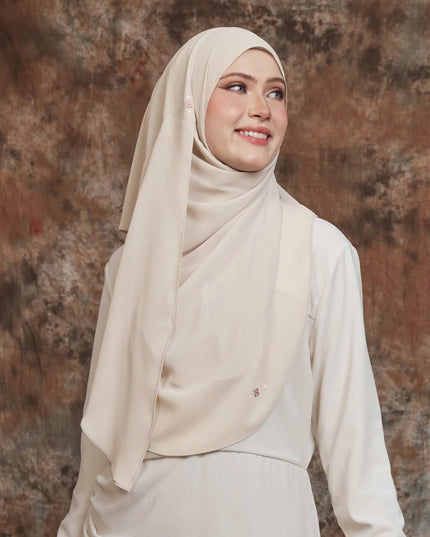 PRETTILY-SO in JASMINE