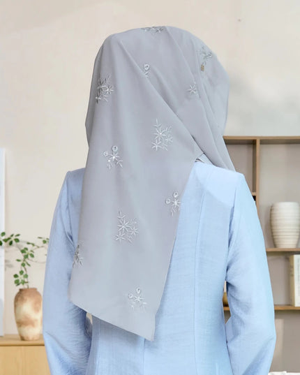 SWEETLY-SO LUXE ELARA in LIGHT GREY