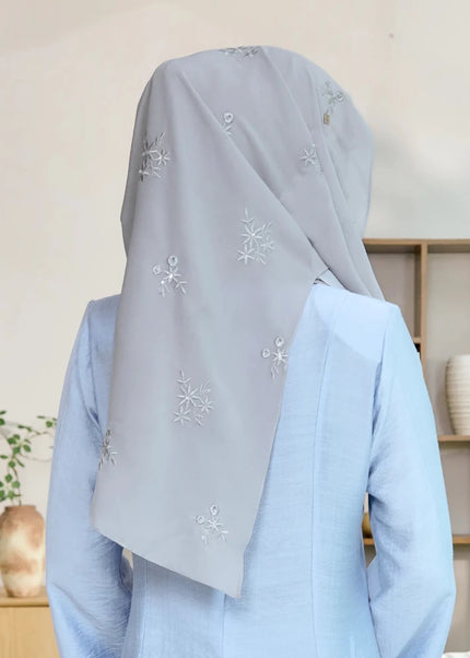 SWEETLY-SO LUXE ELARA in LIGHT GREY