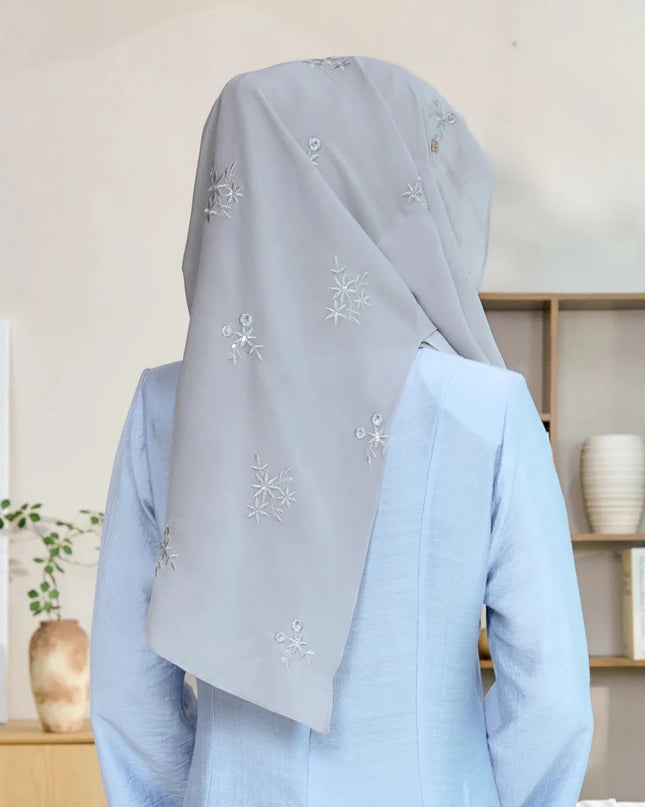 SWEETLY-SO LUXE ELARA in LIGHT GREY