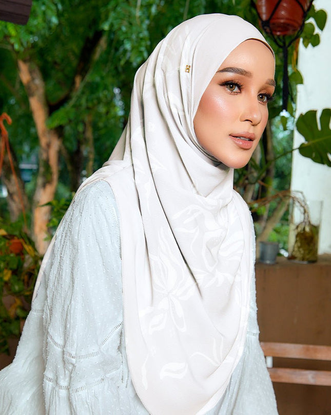 TWEELY-SO BASIC SEPHIA in LILY WHITE