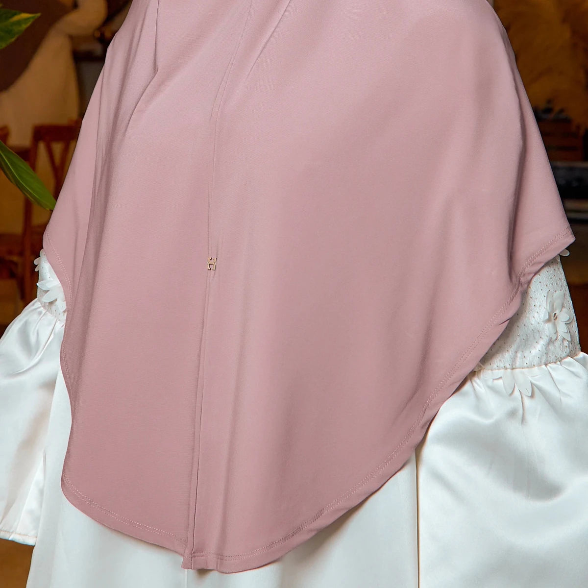 SO-MEDINA in MAUVE