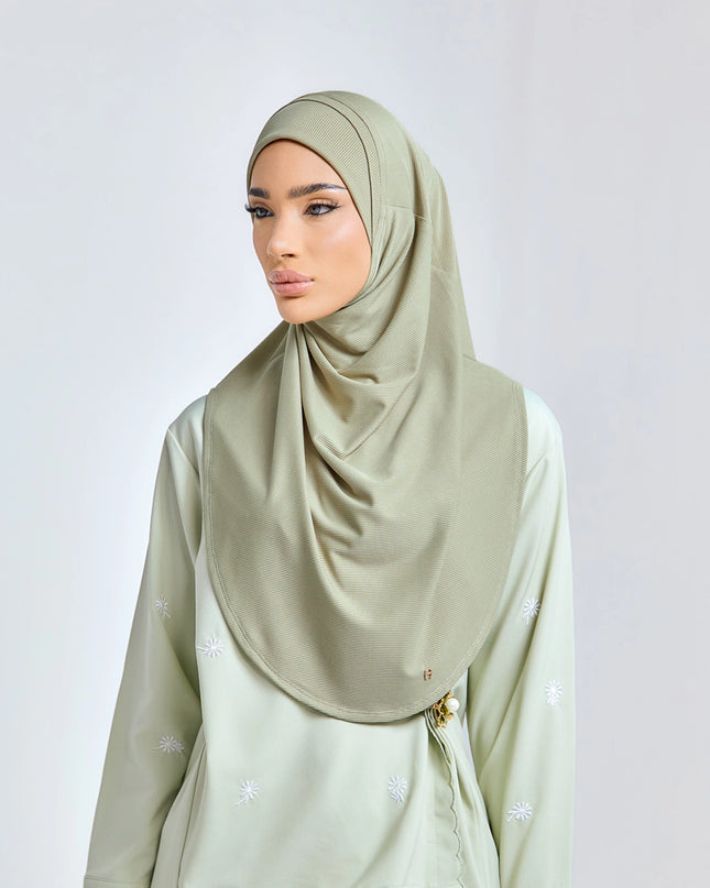 SO-MAREYYA in MILKY KIWI