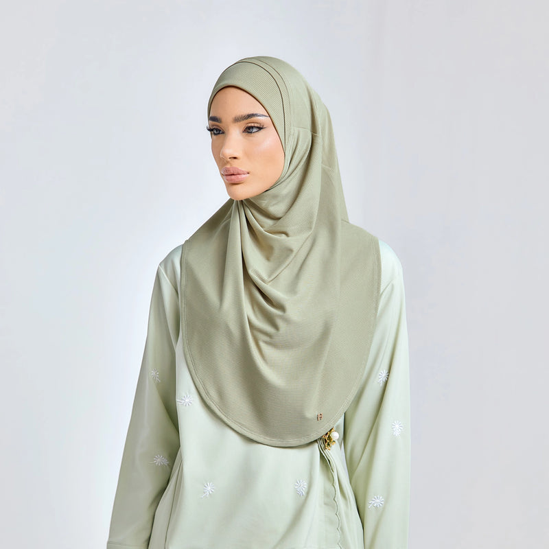 SO-MAREYYA in MILKY KIWI