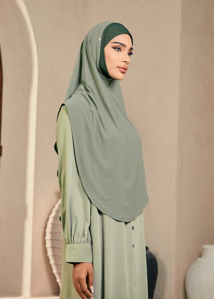 SO-MAHWISH in MILKY KIWI