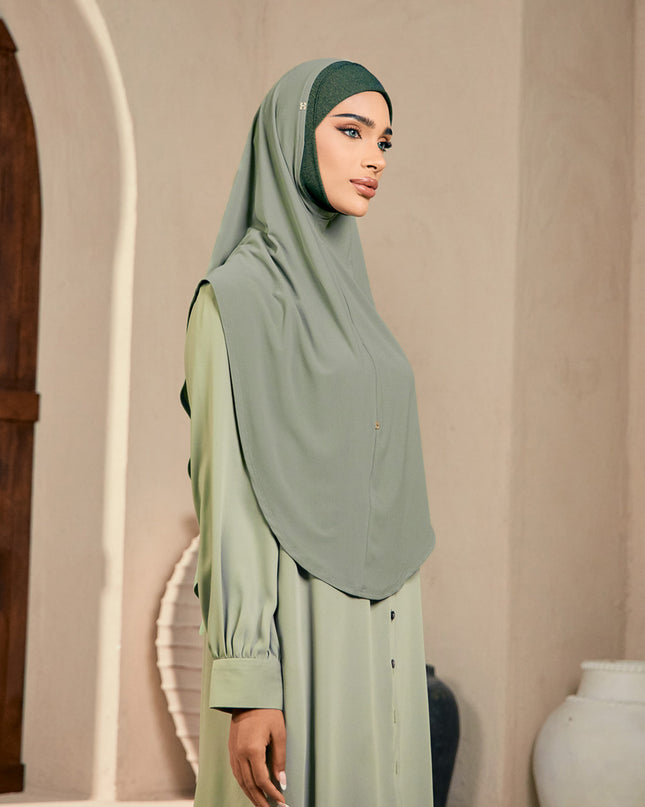 SO-MAHWISH in MILKY KIWI