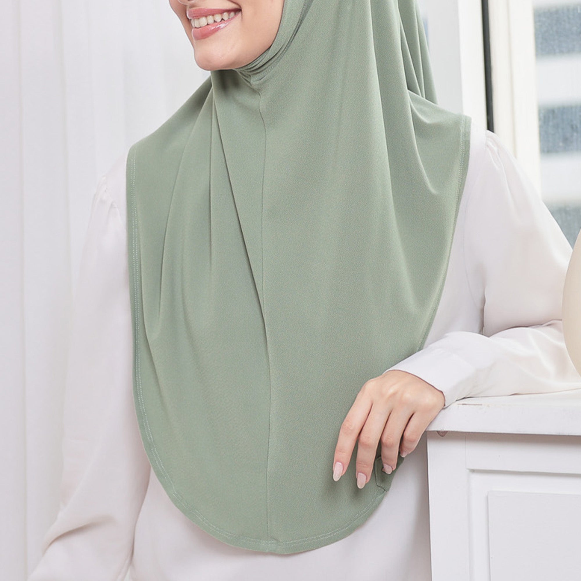 SO-LEA in MILKY KIWI