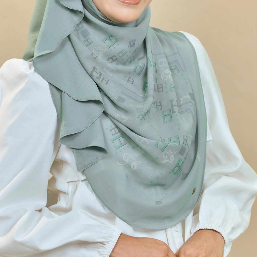 TWEELY-SO RUFFLES SIGNATURE in MISTY JADE