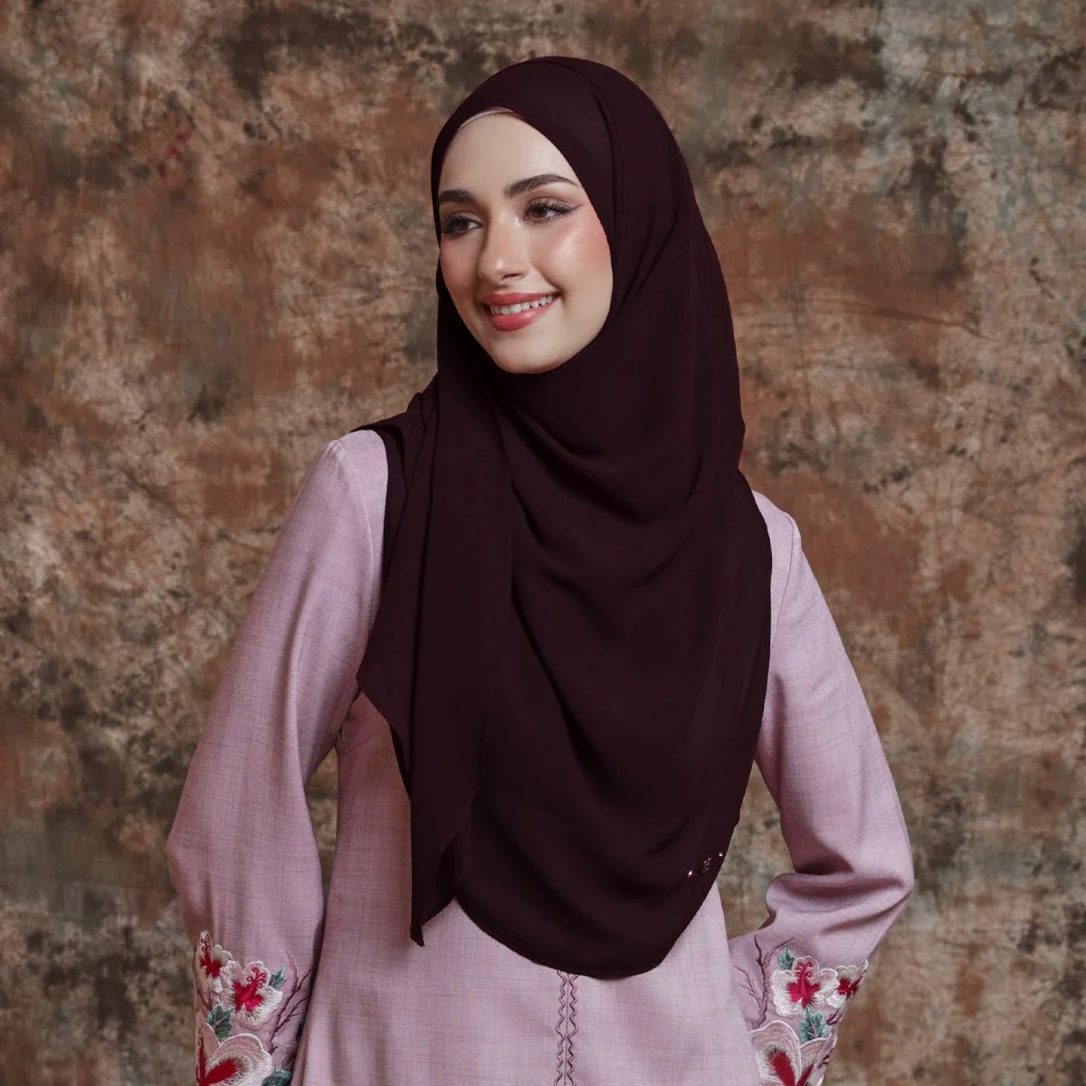 PRETTILY-SO in MAROON
