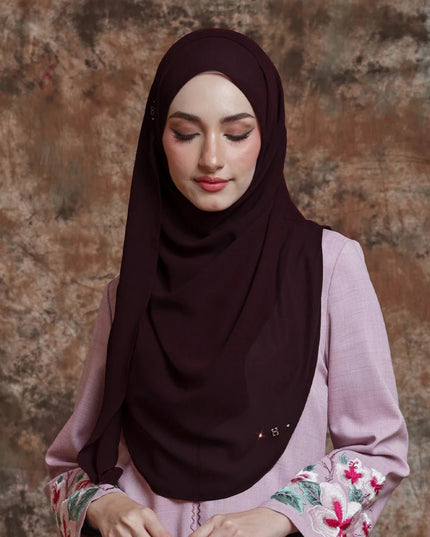 PRETTILY-SO in MAROON